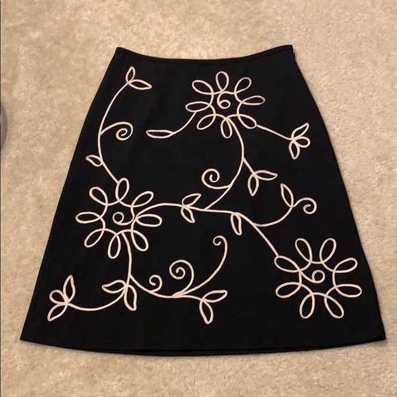 LOFT Dresses & Skirts - Ann Taylor Loft Embroidered A-Line Skirt